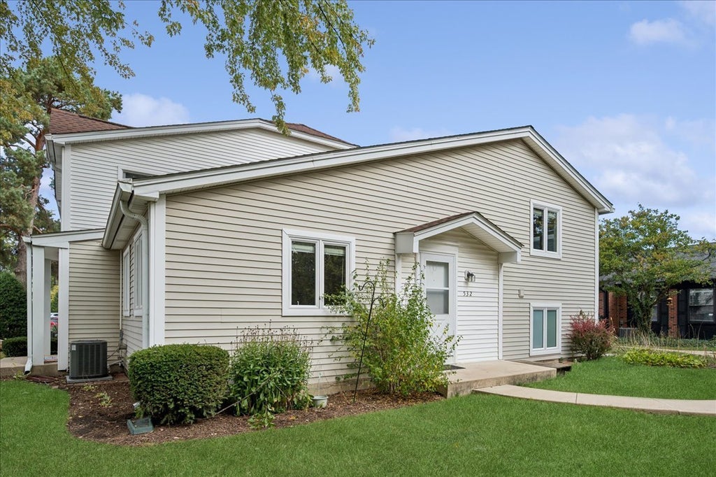 532 Inverrary Lane, Deerfield, 60015