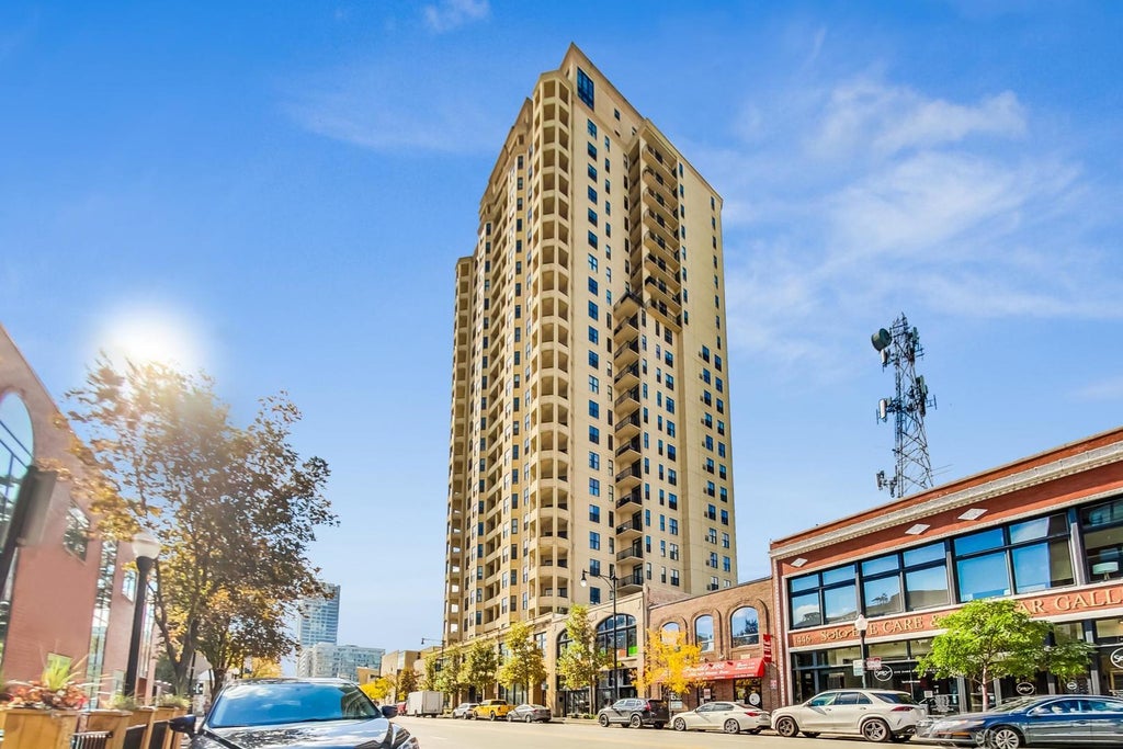 1464 South Michigan Avenue 1904, Chicago, 60605