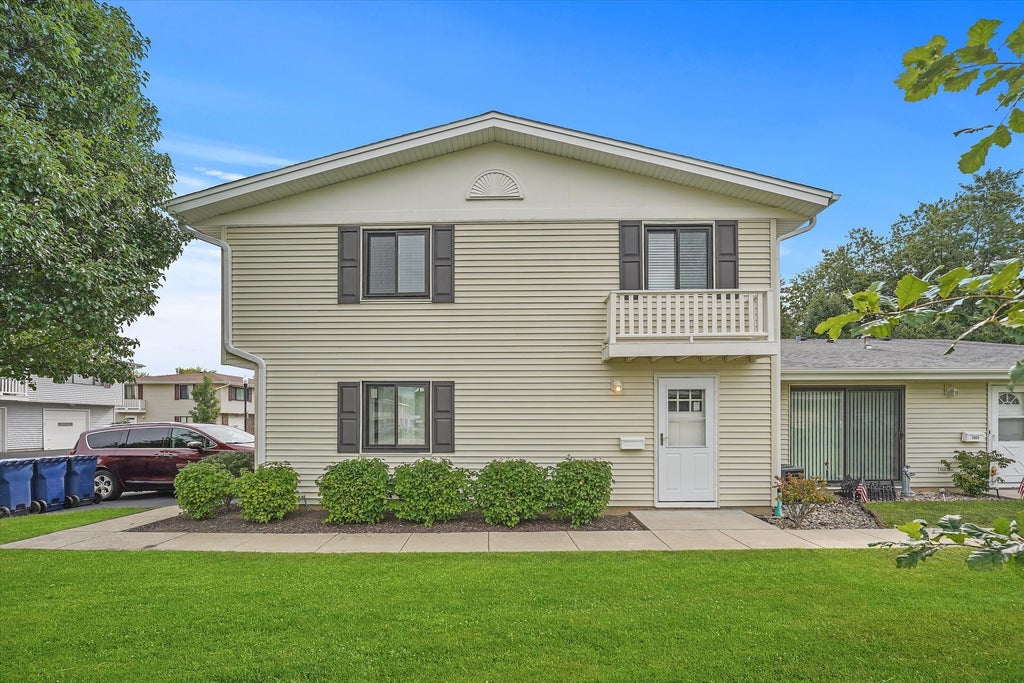 1323 Wakeby Lane 1323, Schaumburg