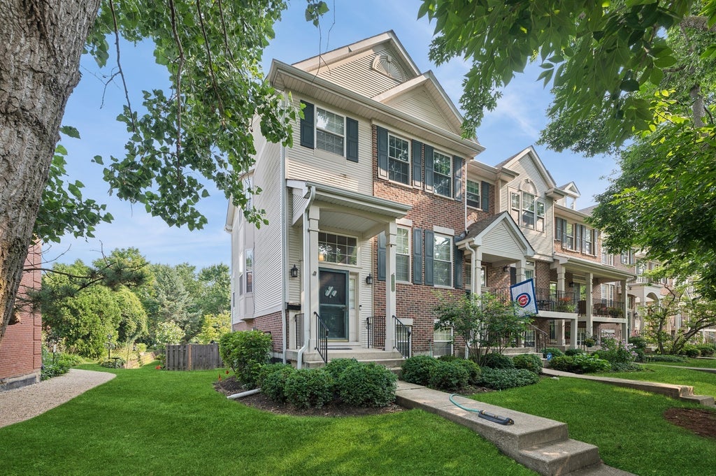 2106 Rugen Road B, Glenview, 60026