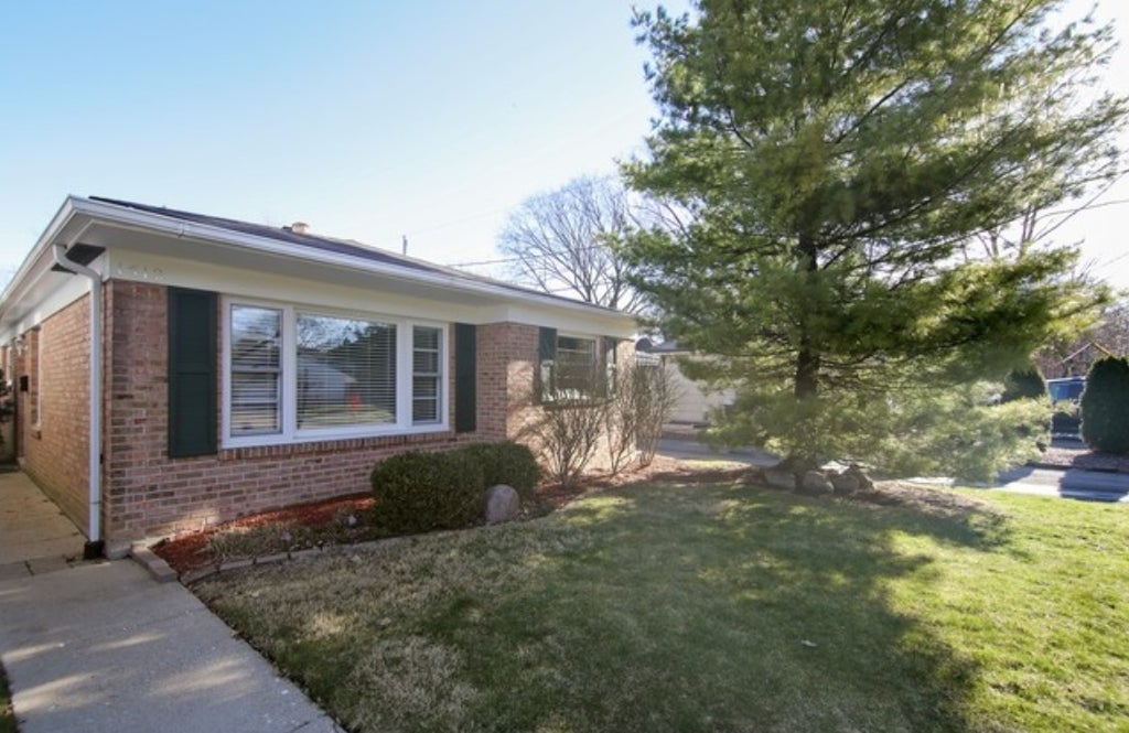 1512 Gregory Avenue, Wilmette, 60091
