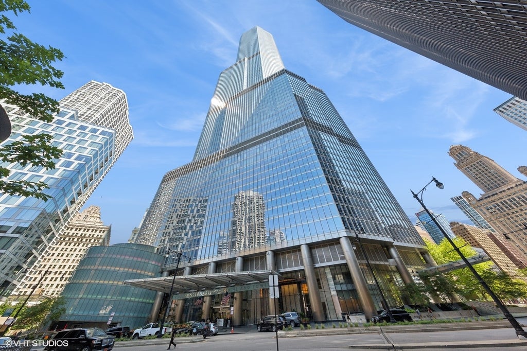 401 North Wabash Avenue 72f, Chicago, 60611