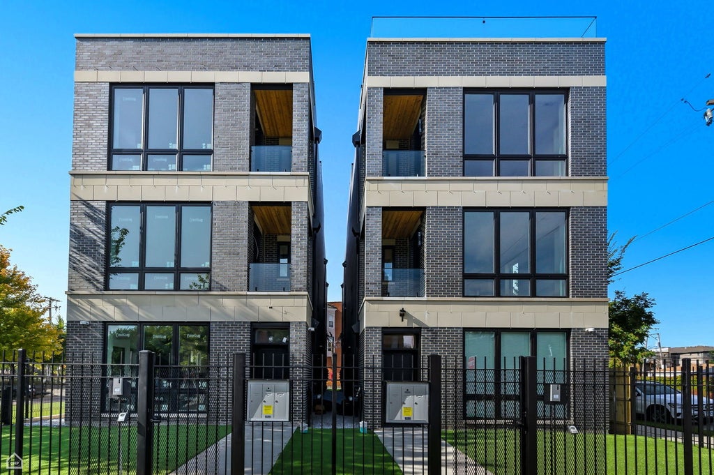 3900 South Lake Park Avenue 1, Chicago, 60653