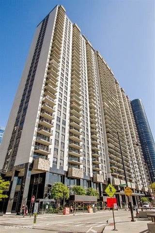 400 East Randolph Street 1204, Chicago, 60601