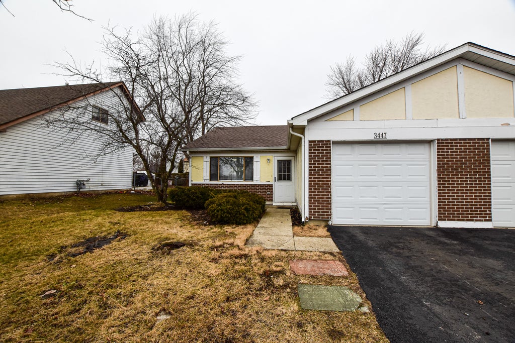 3447 Fox Hill Road 3447, Aurora