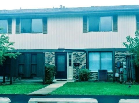 2 Tower Court, Downers Grove