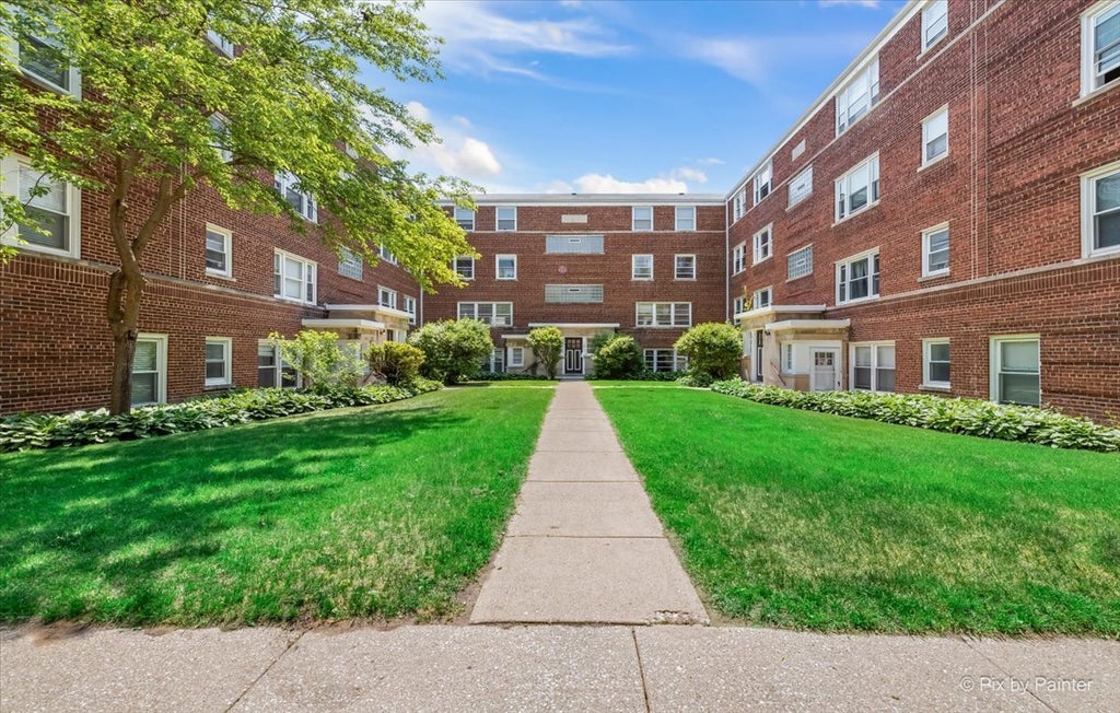 2719 West Berwyn Avenue 3, Chicago, 60625
