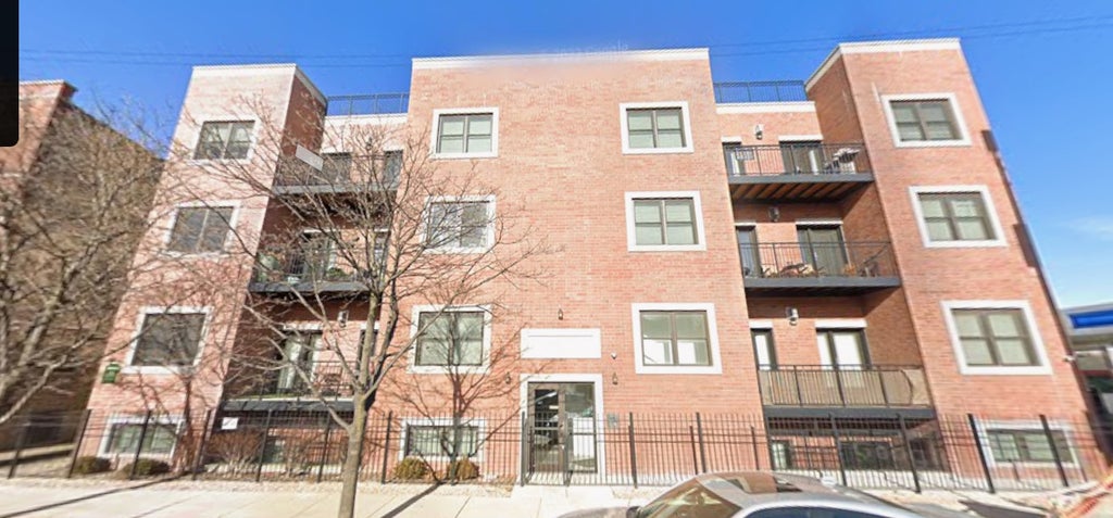 4812 West Montrose Avenue 204, Chicago, 60641