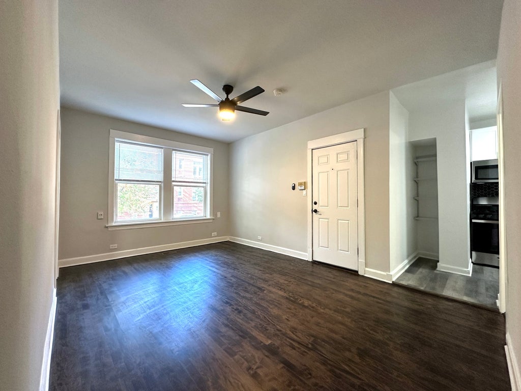 2605 North Spaulding Avenue 1s, Chicago, 60647