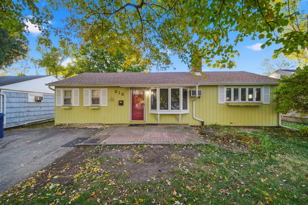 212 North Knollwood Drive, Wheaton