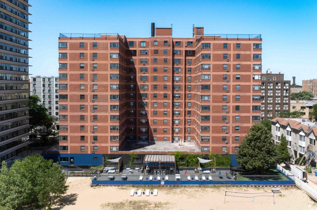 5815 North Sheridan Road Ph2, Chicago, 60660