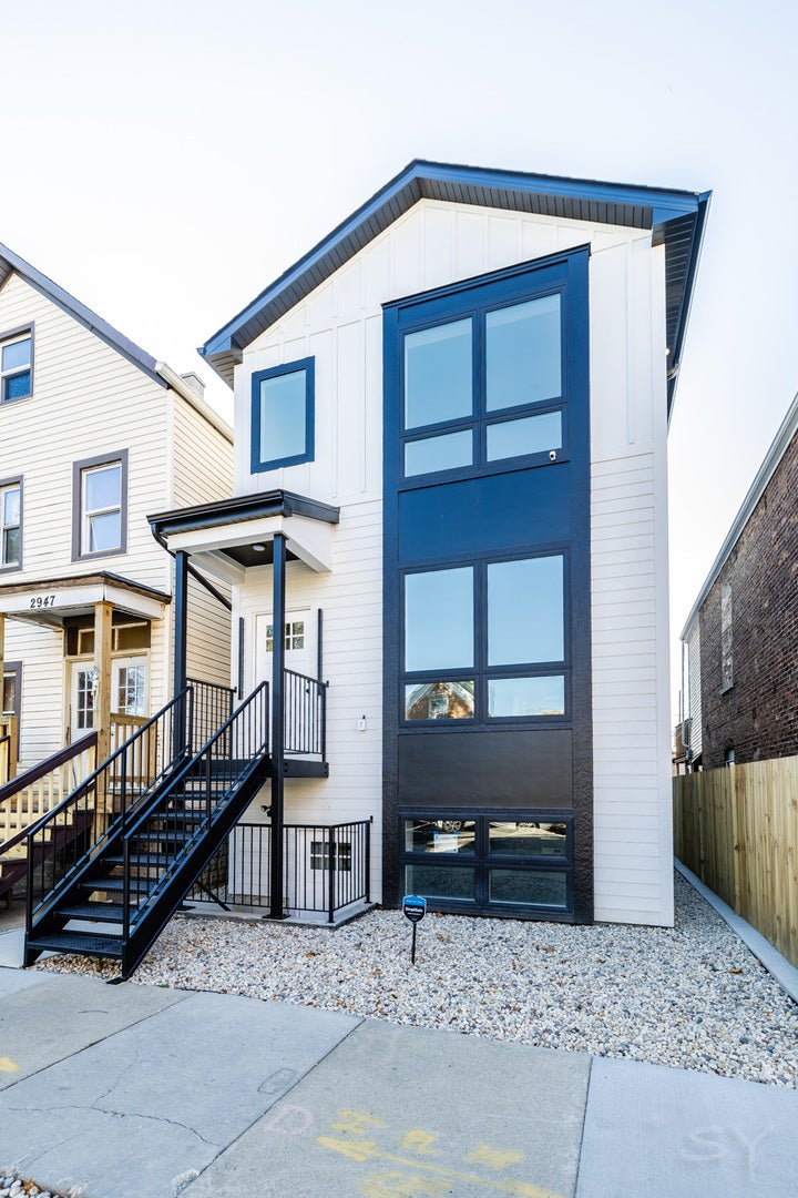 2949 West 25th Place 3, Chicago, 60608