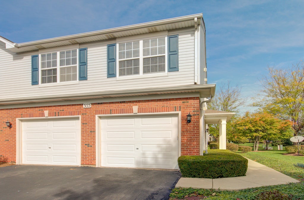 355 Grape Vine Trail, Oswego