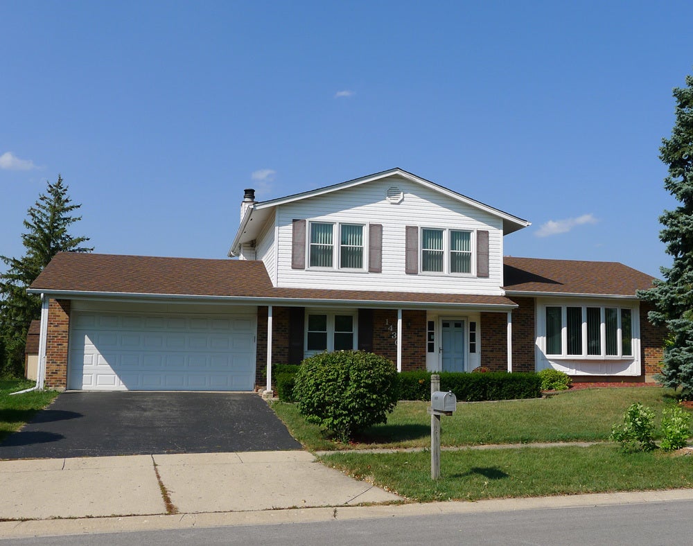 1430 Haise Lane, Elk Grove Village