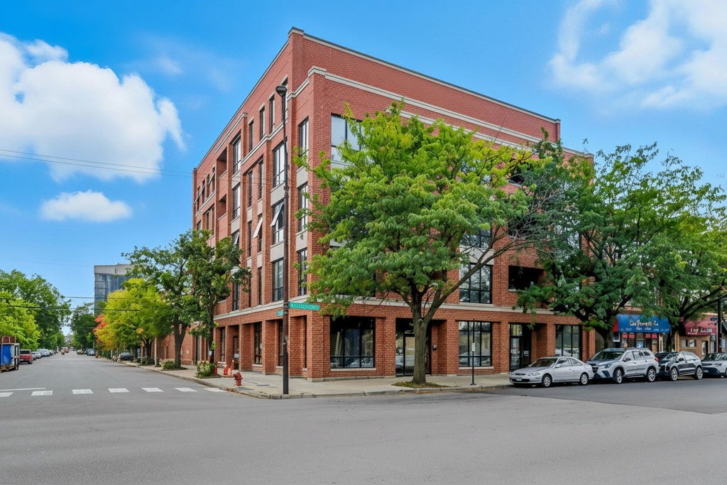 2354 North Washtenaw Avenue 301, Chicago, 60647
