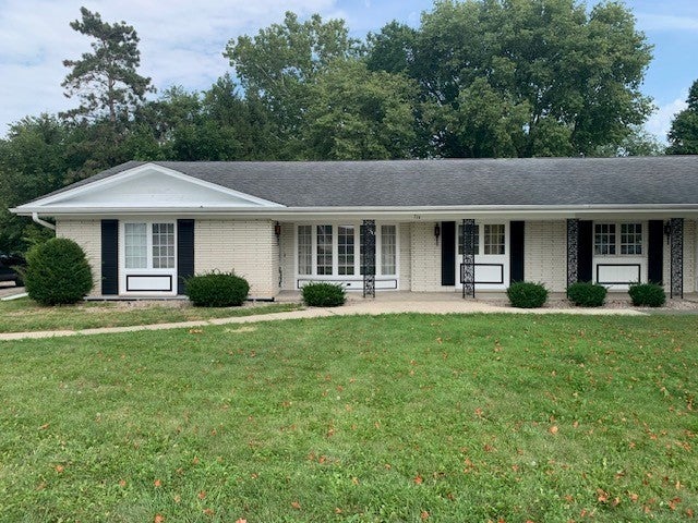 714 North Bridge Street, Yorkville