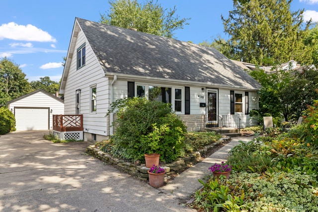 438 South Wright Street, Naperville