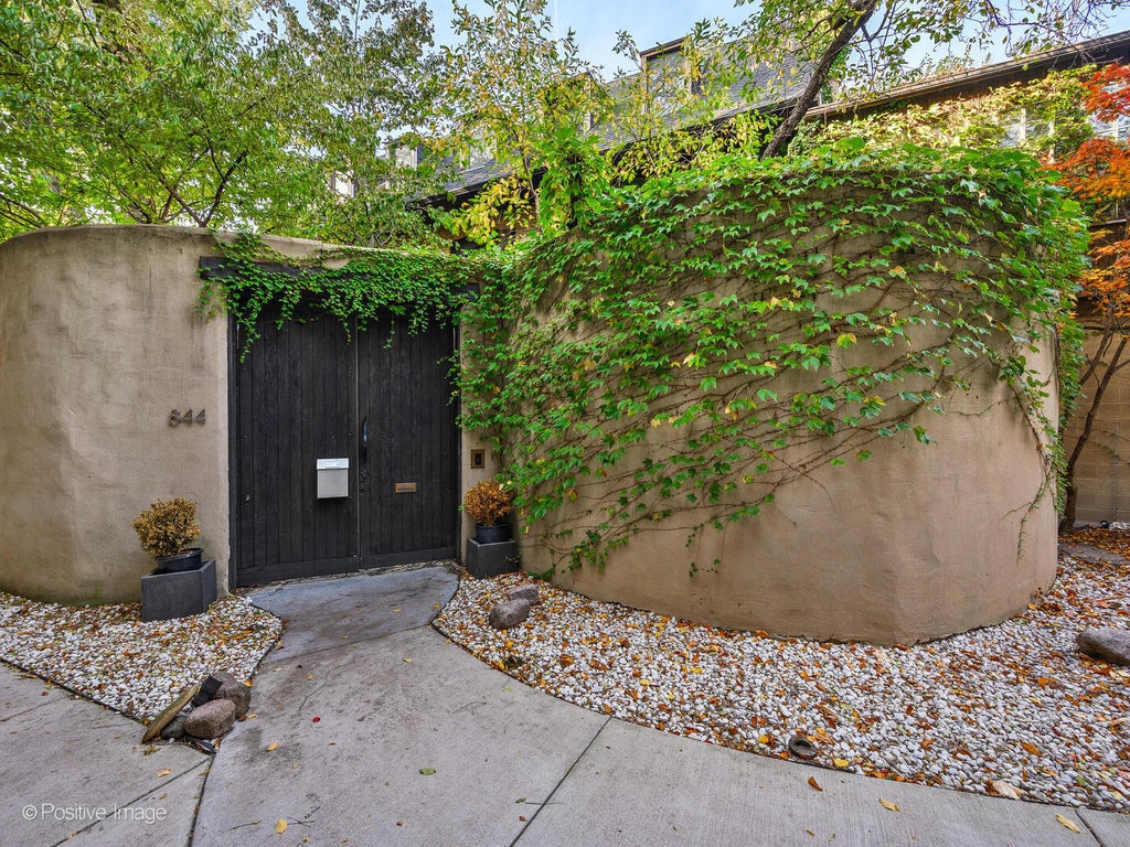 844 West Altgeld Street, Chicago, 60614