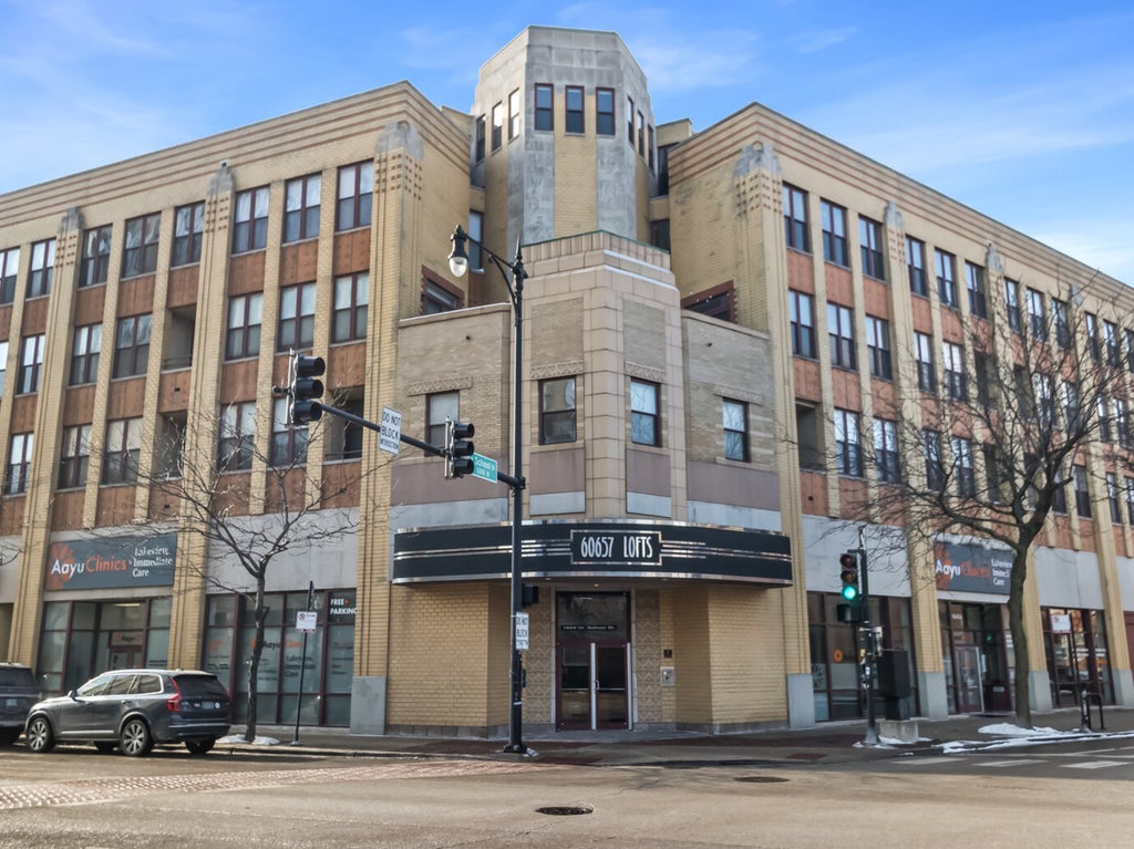 1645 West School Street 409, Chicago, 60657