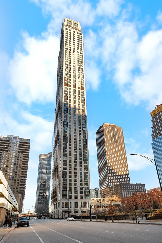 451 East Grand Avenue 4804, Chicago