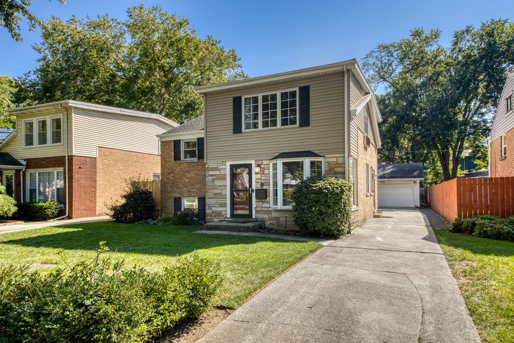 41 Hackberry Lane, Glenview, 60025