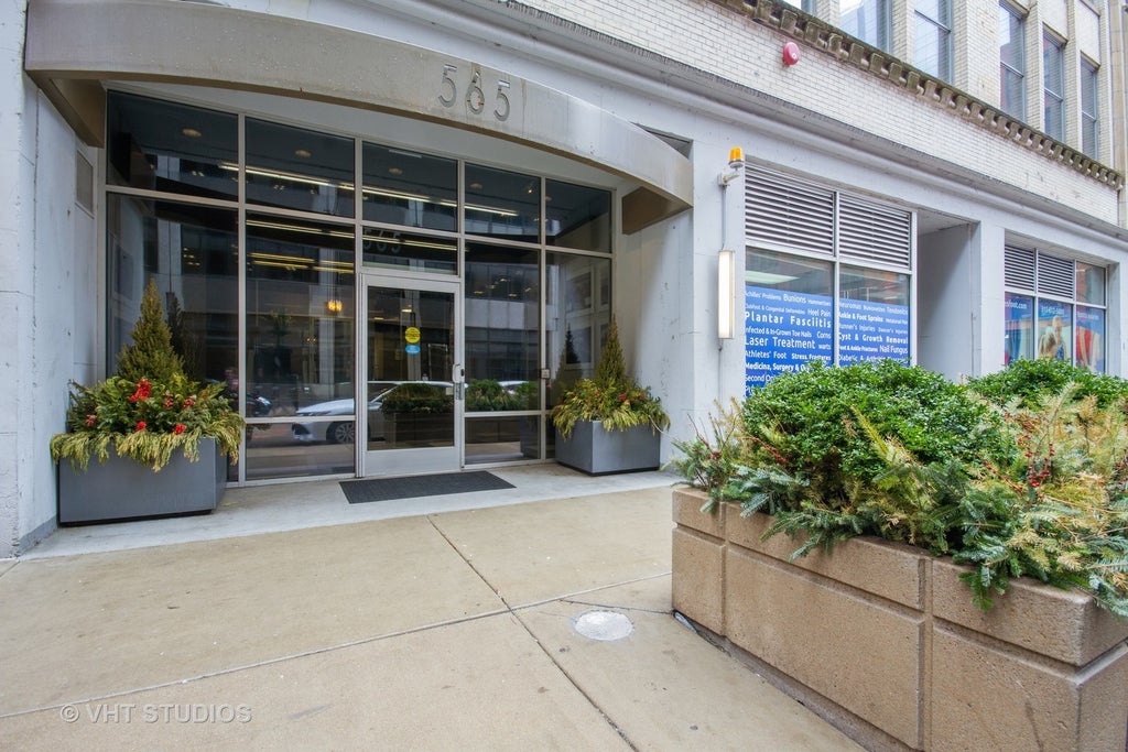 565 West Quincy Street 1714, Chicago, 60661