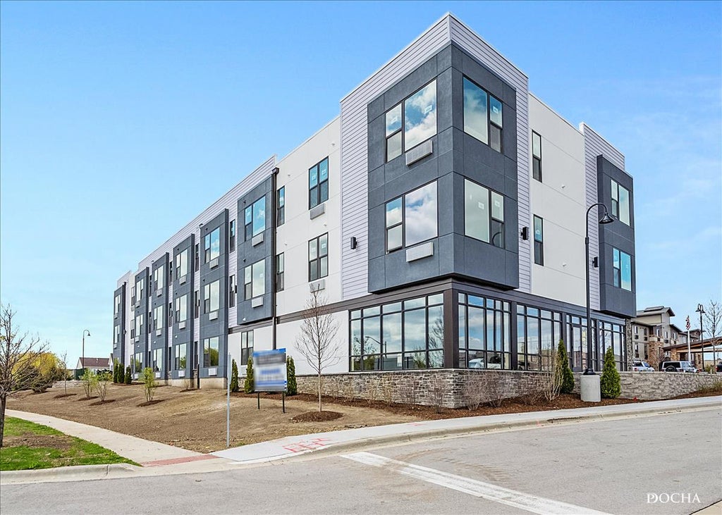 1101 Ritter Street 303, North Aurora