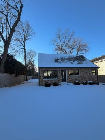 830 Deerfield Road, Highland Park, 60035