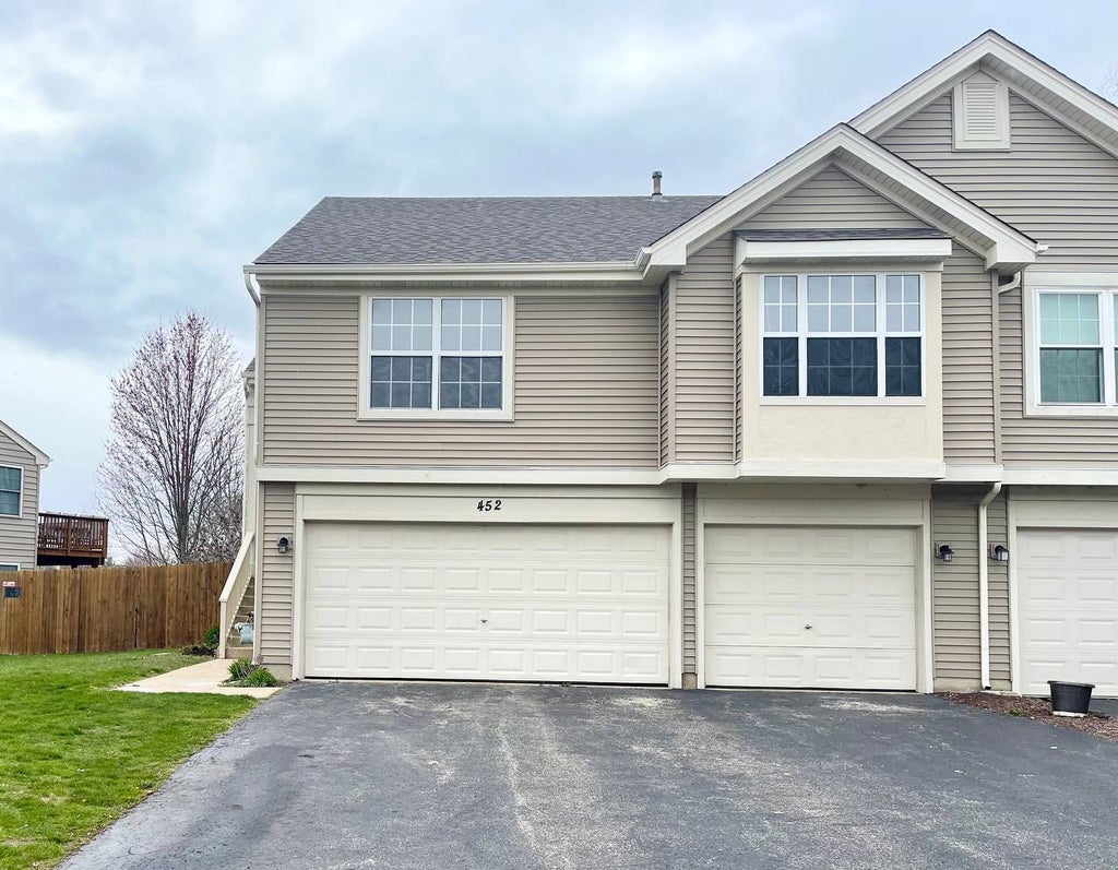 452 Gloria Lane 452, Oswego