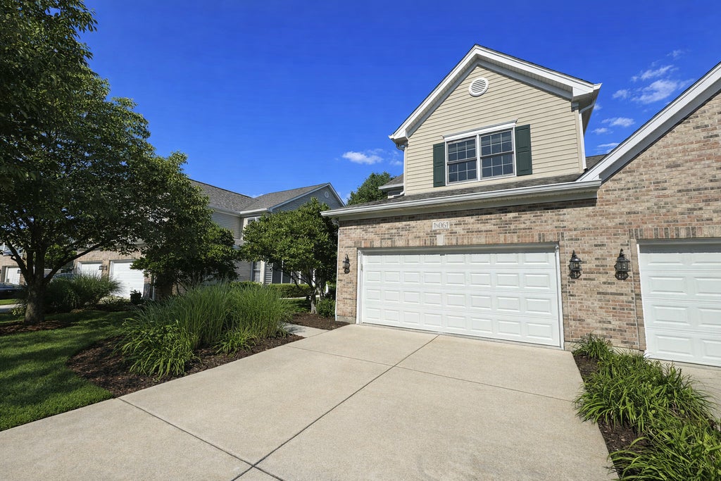 1n061 Mission Court 1n061, Winfield