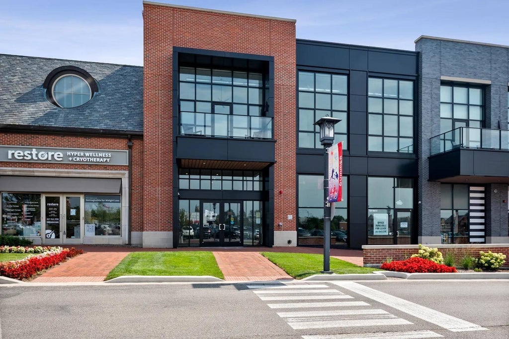 728 Waukegan Road 209, Deerfield, 60015