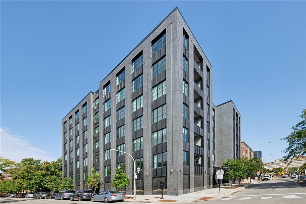 1400 West Monroe Street 2a, Chicago, 60607