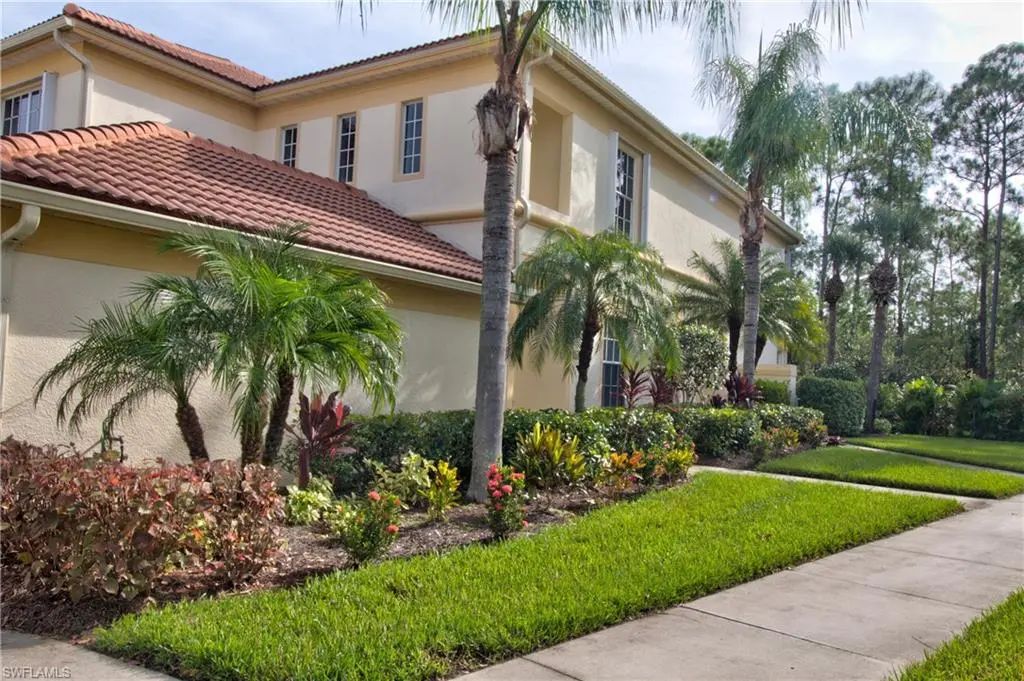 7848 Clemson St 6-202, Naples
