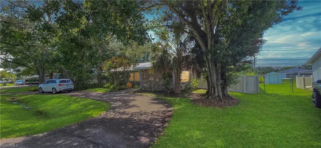 13823/827 2nd St, Fort Myers