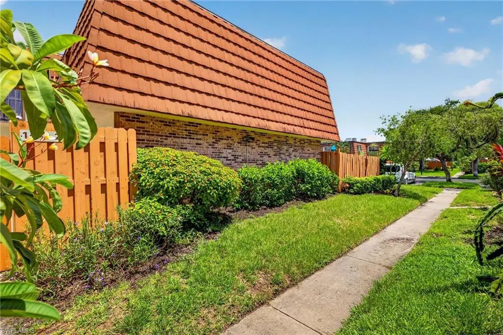1448 Park Shore Cir 2, Fort Myers