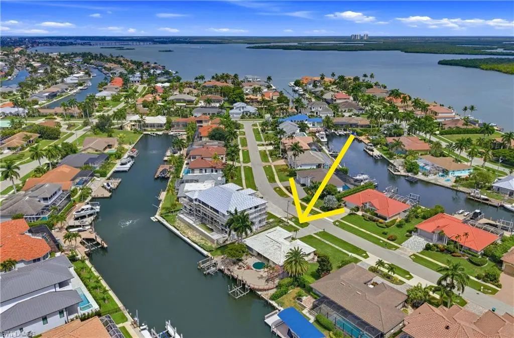 154 Hollyhock Ct, Marco Island