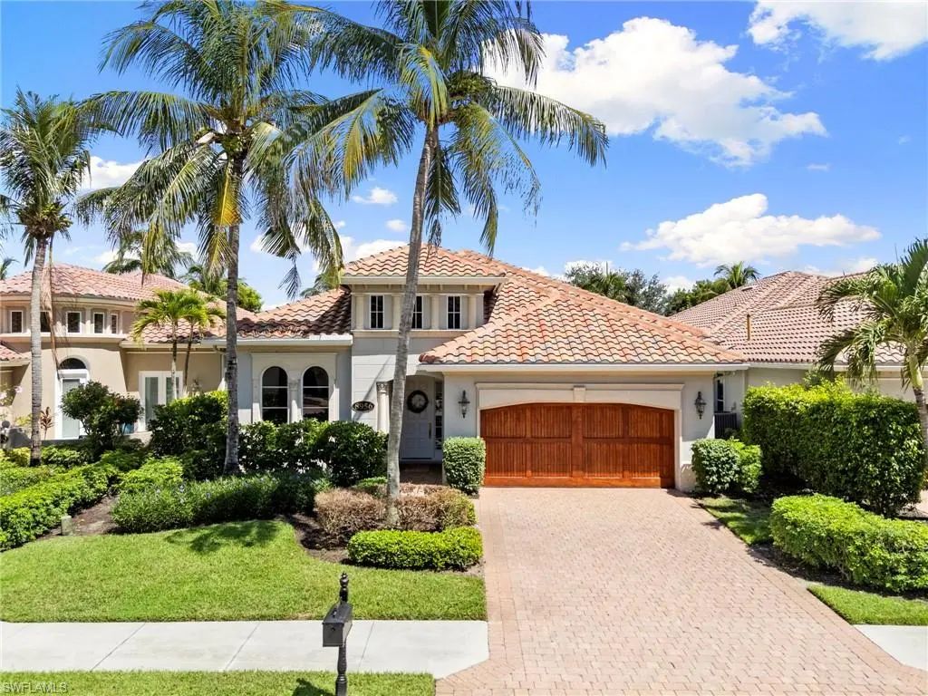 8956 Cherry Oaks Trl, Naples