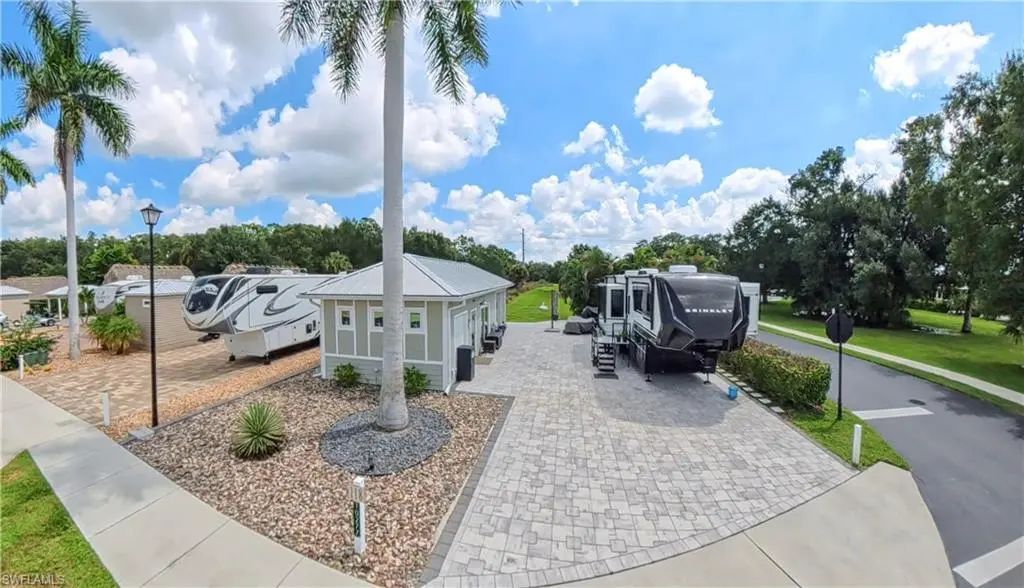 10277 Meadow Beauty Trl, Fort Myers