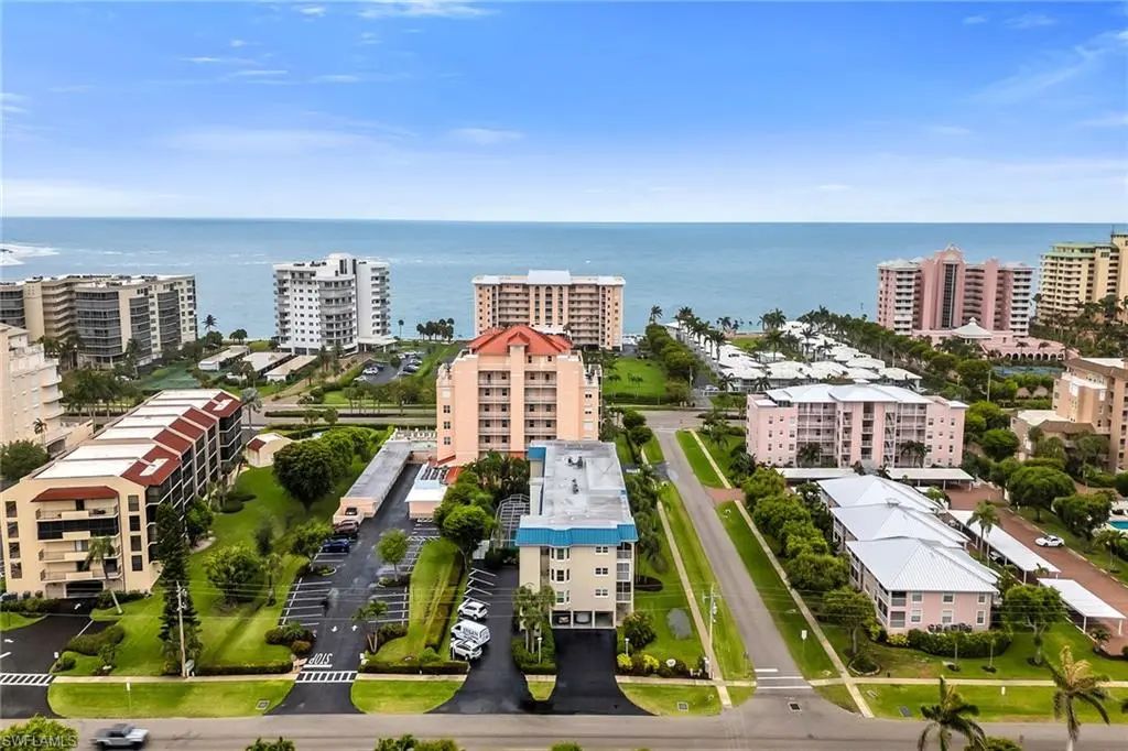 1020 Swallow Ave 102, Marco Island