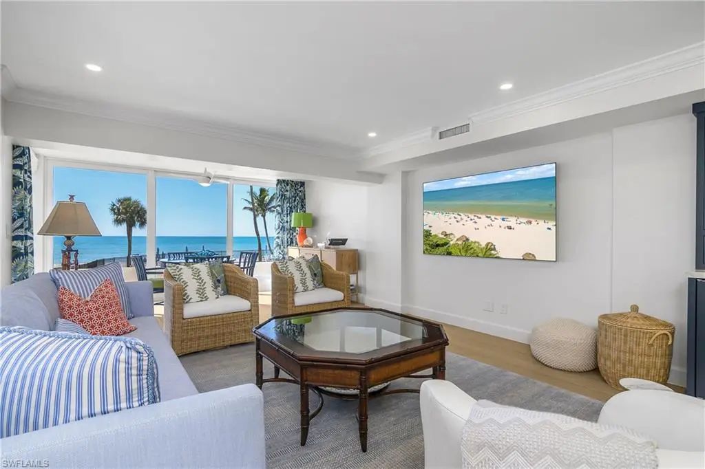 1717 Gulf Shore Blvd N 101, Naples