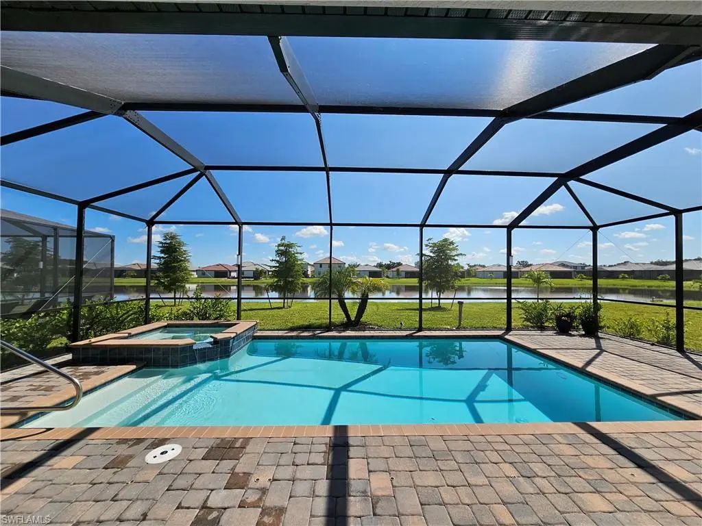 11299 Shady Blossom Dr, Fort Myers