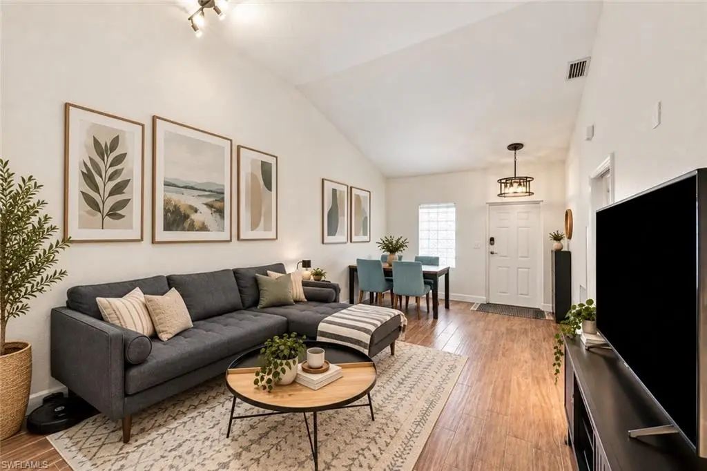 8423 Bernwood Cove Loop 410, Fort Myers