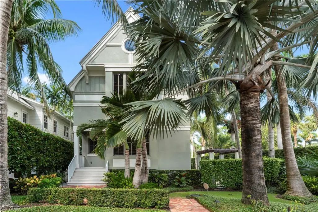 12 6th St S, Naples