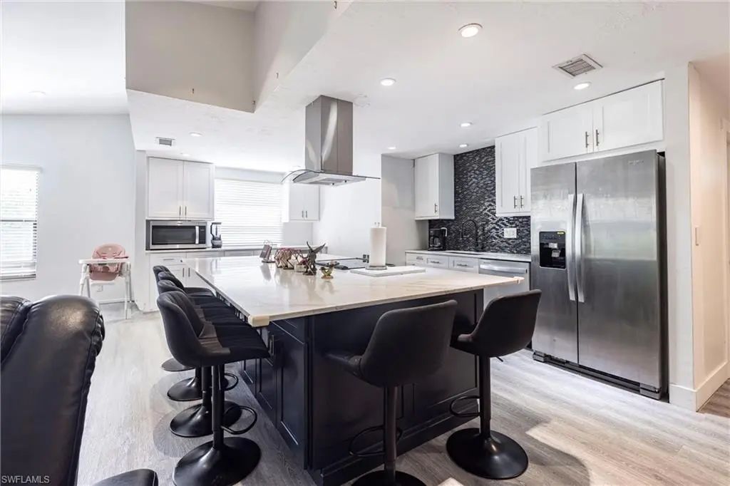 2345 Outrigger Ln, Naples