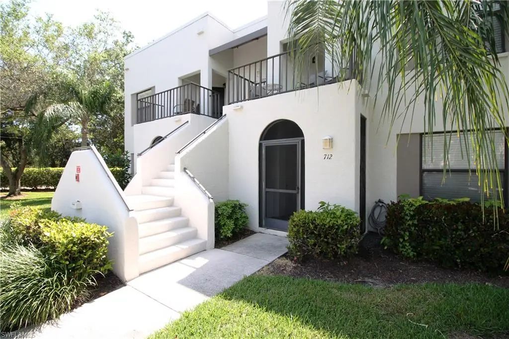 3323 Olympic Dr 712, Naples