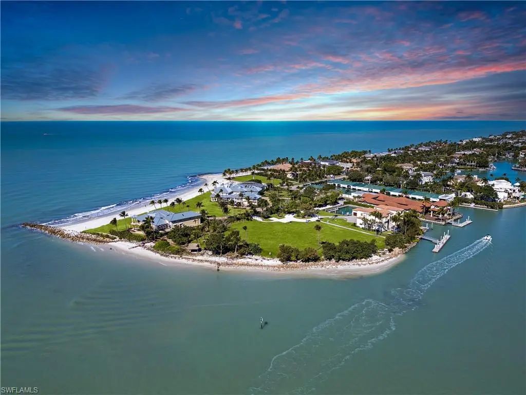 100 & 104 Bay Rd, NAPLES, FL, 34102