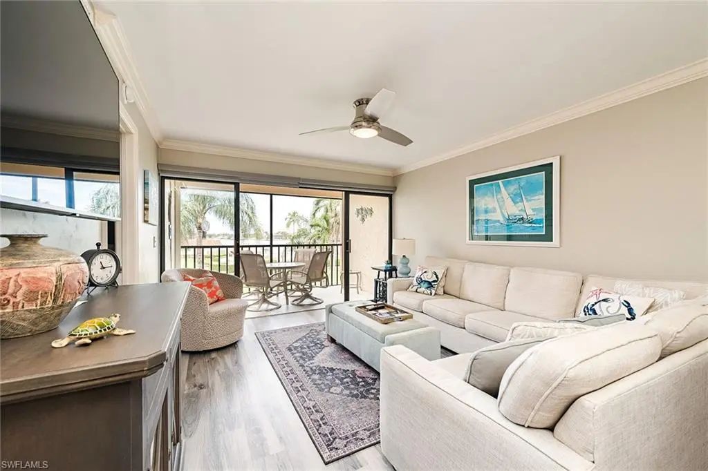 750 W Elkcam Cir 315, Marco Island