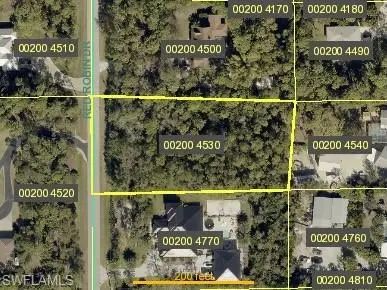 24509 Red Robin Dr, Bonita Springs