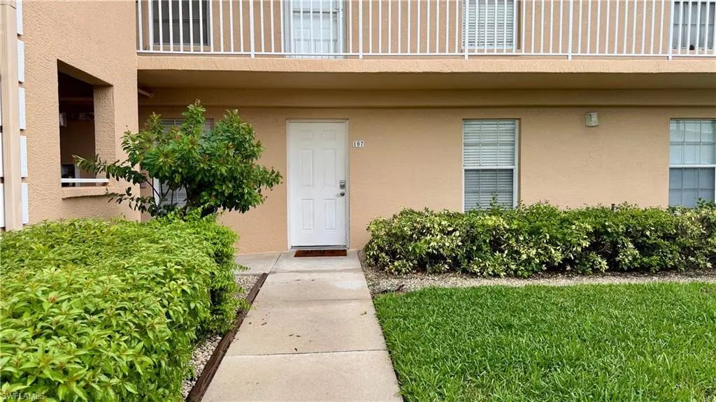 9640 Victoria Ln 107, Naples