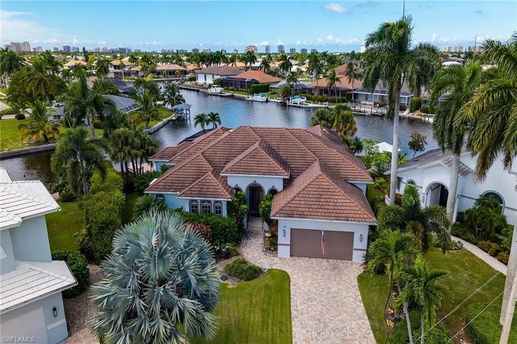 136 Shorecrest Ct, Marco Island